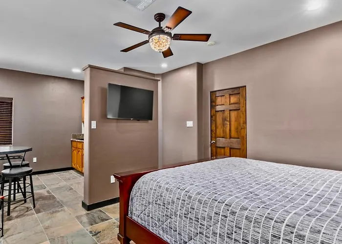 Cave Creek Cozy Casita - Mesquite