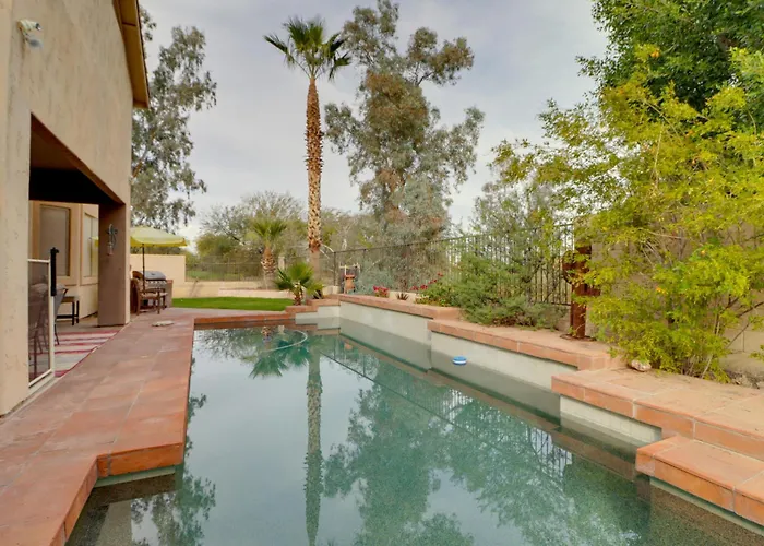 Private Pool + Resort Perks: Phoenix Golf Getaway