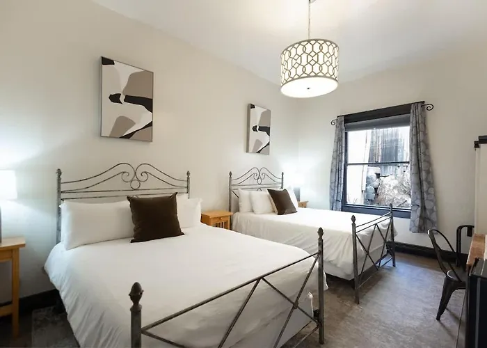 Deluxe Room At The Block