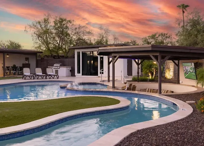 Luxe Resort Retreat