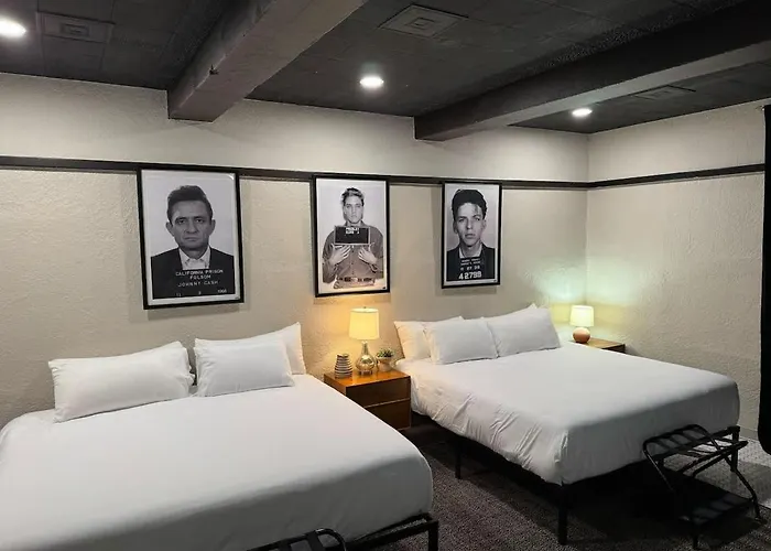 The Signature Room With 2 King Beds