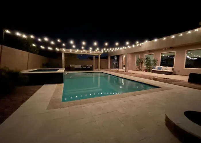 Pool Paradise - Peaceful Stay