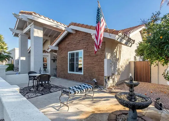 Serene Oasis Getaway W/Heated Pool+Outdoor Space!