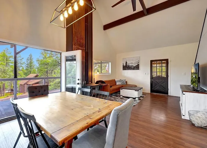 Munds Bella Vita Luxury Cabin Nestled In Pines