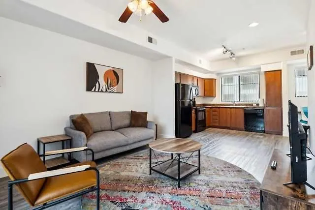 Cozysuites Glendale - Westgate W Pool 13