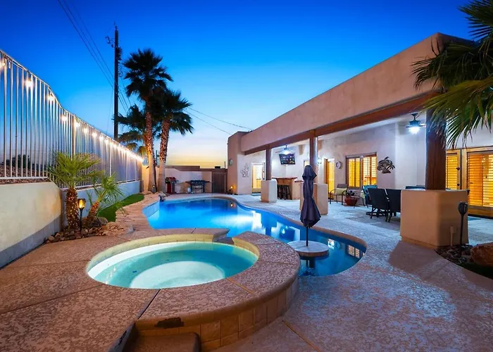 New Santa Fe Style Pool Spa Near Yonder Park