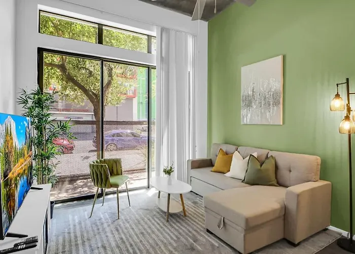 Centric 2Br In Heart Of Dtphx Free Parking & Pool