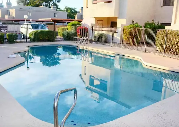 Old Town Southwest Style 2Br Condo With Pool And Hot Tub