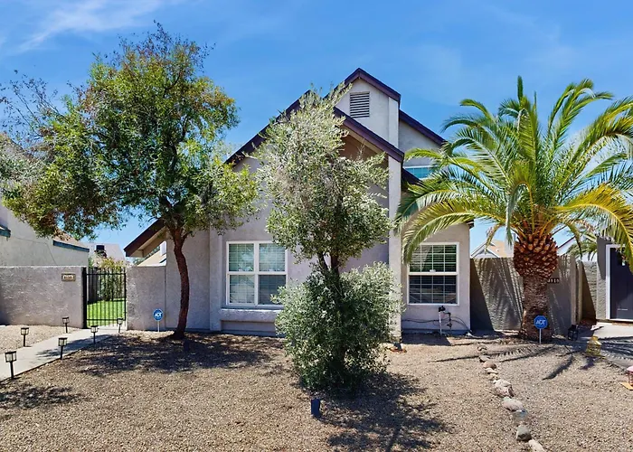 Pool + Fire Pit: 'Desert Radiance' In Phoenix!