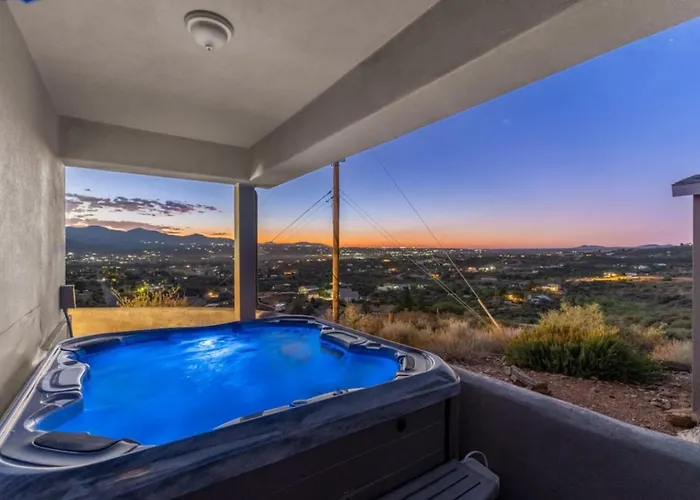 Dewey Mountain Getaway 3Br Home With Hot Tub, Gym And Sauna