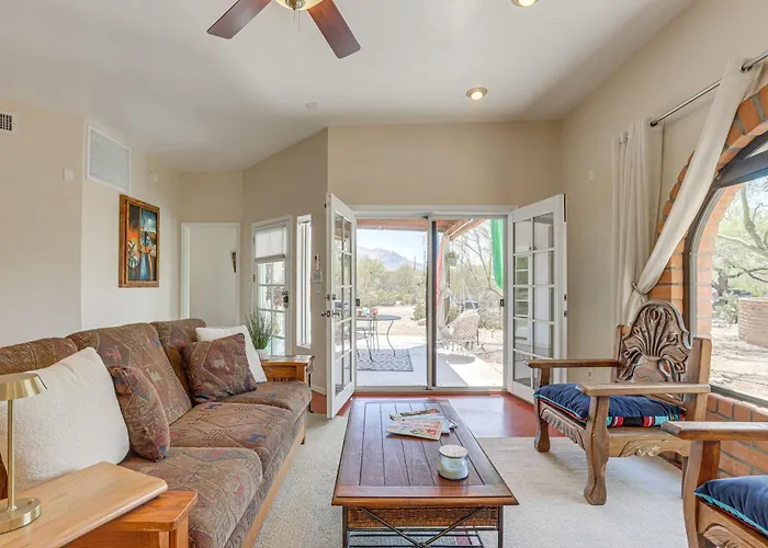 Private Desert Garden: Cozy Tucson Casita