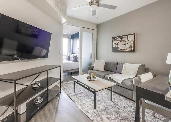 Landing Stylish 1Bd Game Room Rooftop Lounge