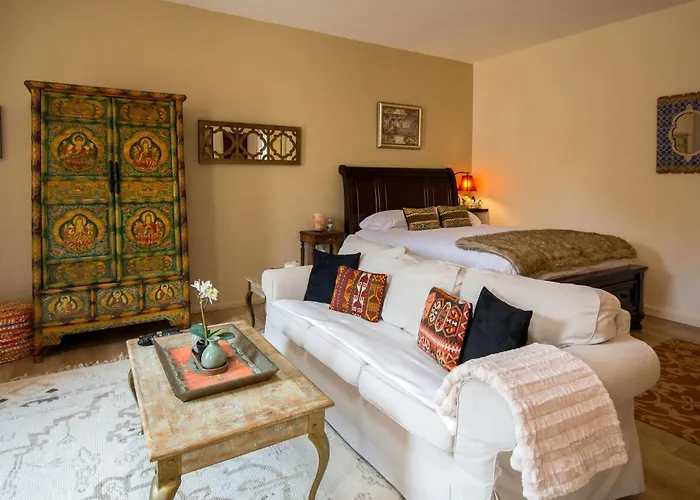 Sedona Wellness Casita With Hot Tub, Outdoor Sauna & Private Courtyard