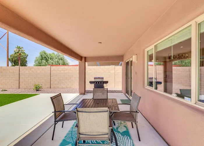 1 Mi To Golf Course: Yuma Oasis W/ Furnished Patio