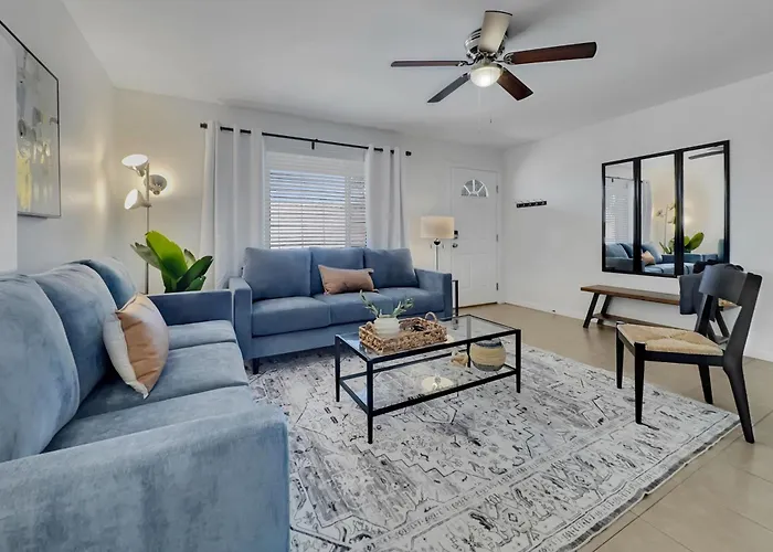 3 Mi To Old Town Scottsdale: Home W/ Patio!