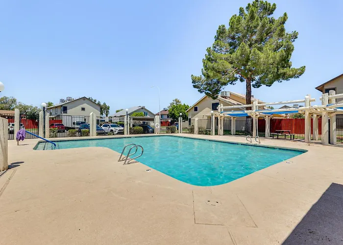Mesa Haven W/ Patio, Heated Pool & Hot Tub Access