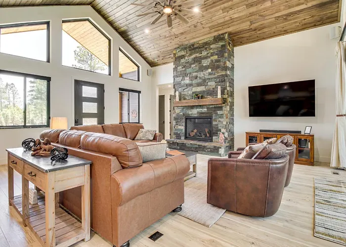 Torreon New Build W/ Deck & Outdoor Entertainment