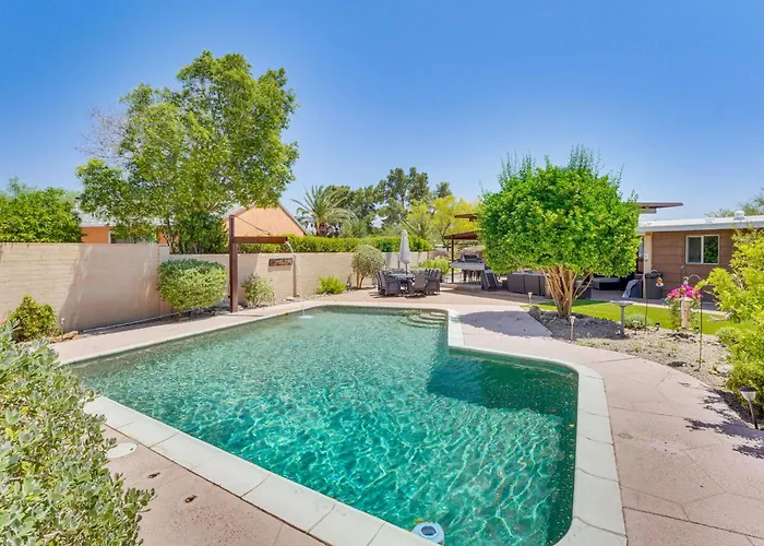 Private Pool Paradise! Relaxing Tucson Retreat