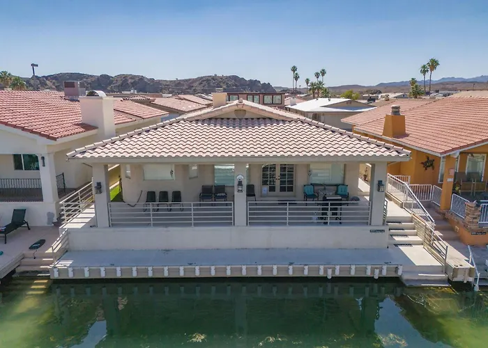 Oceans 11, Canal Front Family Fun, 60-Ft Dock