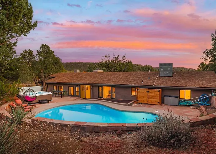 Centrally Located With Pool, Hot Tub, & Firepit
