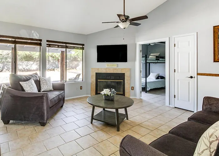 8 Mi To Linda Vista Trail: Tucson Home W/ Patio