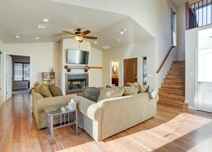 4 Mi To Hiking! Prescott Home W/ Furnished Patio