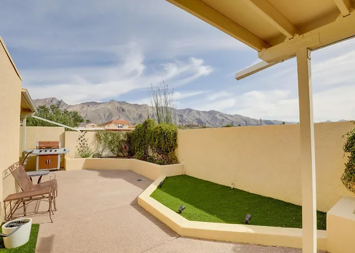 Tucson Townhome W/ Private Patio & Mtn Views!