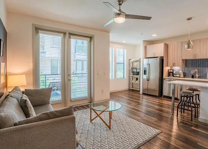 Boulevard Stays Modern Roosevelt Row Suite 1Br Pool Gym 4