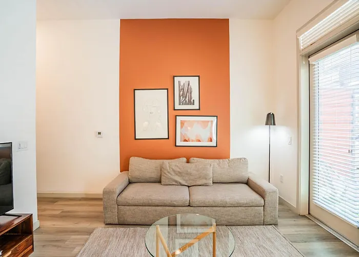 Boulevard Stays Modern Roosevelt Row Suite 1Br Pool Gym 3