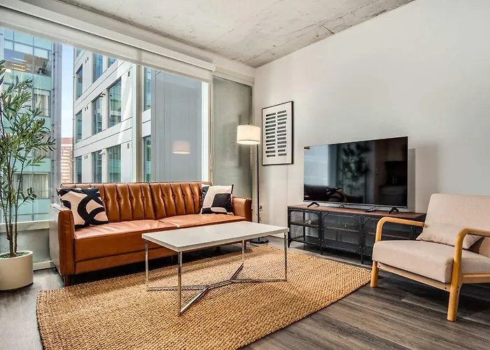 Boulevard Stays Downtown Highrise 1Br Sky Pool Parking Gym 11