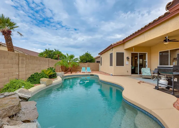 4 Mi To Riparian Preserve: Mesa Abode W/ Hot Tub