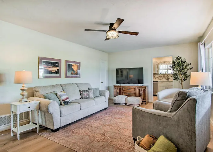 Centrally Located Tucson Home ~ 5 Mi To Dtwn!