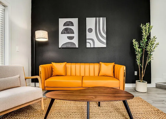 Boulevard Stays Luxe Studio Loft By Stadium Pool Parking Gym 04