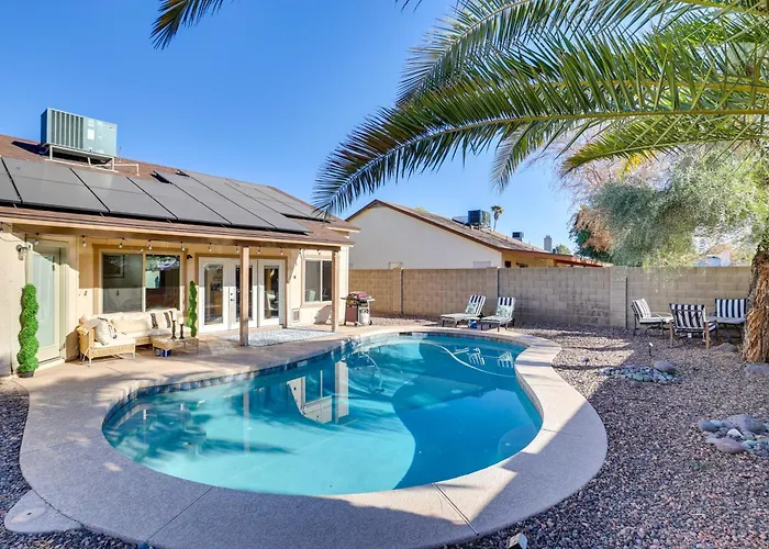 Swim, Play & Cookout! Family Home In Phoenix