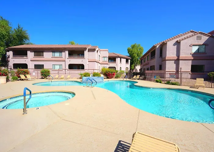 Villa Cortina Condo