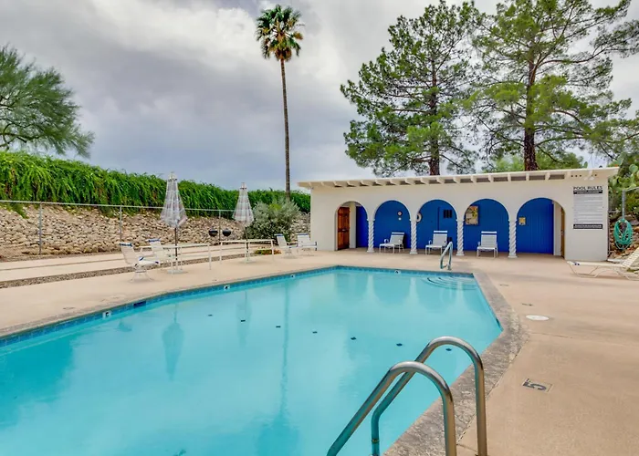 Tucson Townhome W/ Shared Pool In 55 + Community!