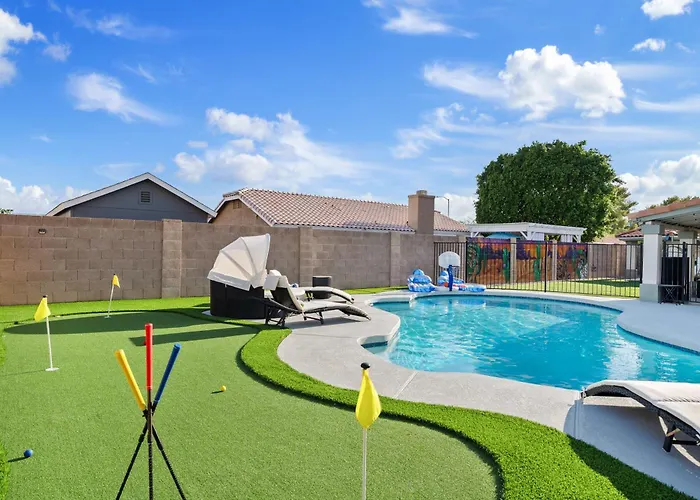 6Br Mesa Oasis Pool Mini Golf Fall Escape