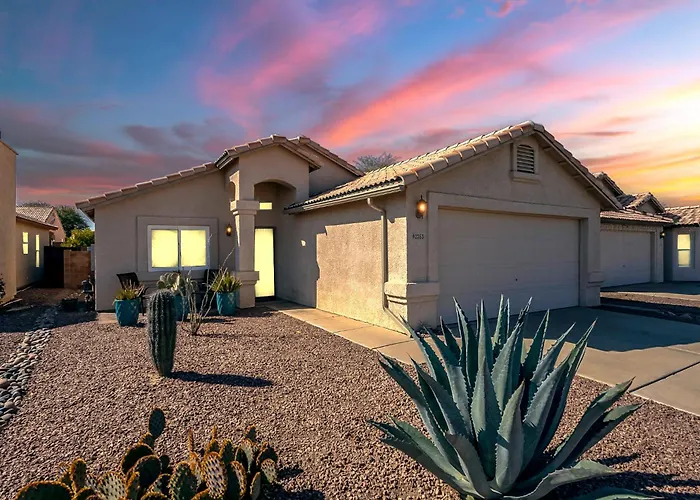 Silverbell Oasis - 2Bd 1Ba Close To Gem Show & Downtown