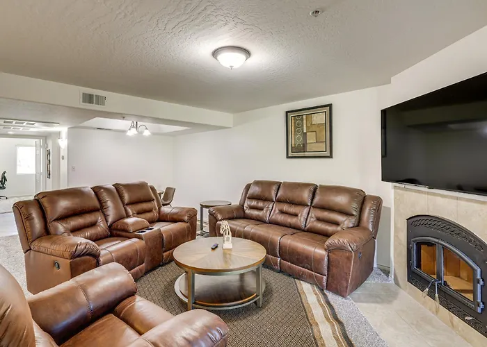 3 Mi To Talking Stick: Condo W/ Community Perks!