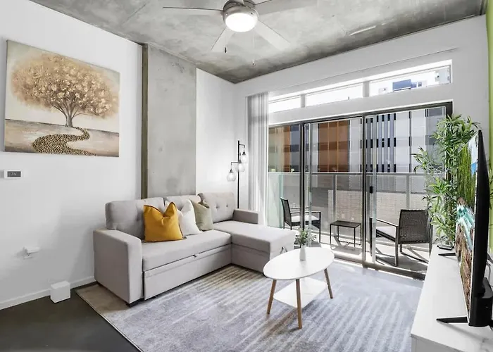 Centric 2Br In Heart Of Dtphx Free Garage Parking