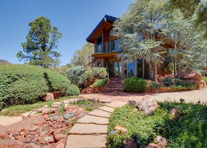 Stone Manor | Hot Tub Red Rock Views | Guest Suite