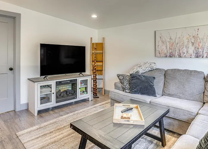 Relax Fireside: Prescott Retreat W/ Hot Tub!