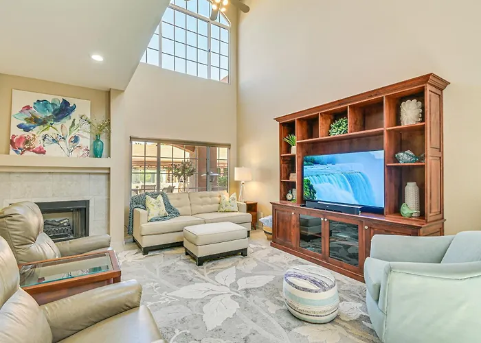 Patio & Pool Access: Lake Havasu City Gem