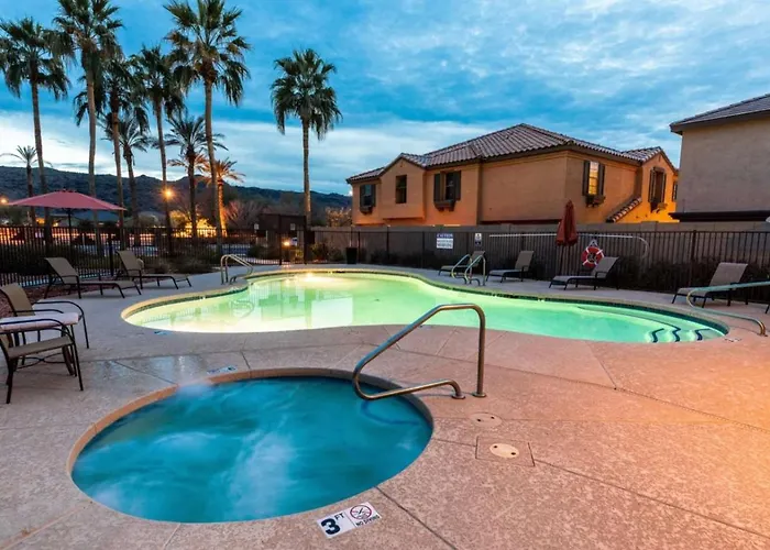 Central Luxury Mountain Oasis With Two Pools And Jacuzzis