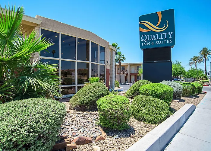 Quality Inn & Suites Phoenix Nw - Sun City