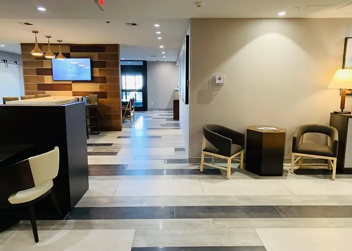 Windmill Suites Surprise - Phoenix, An Ascend Collection Hotel