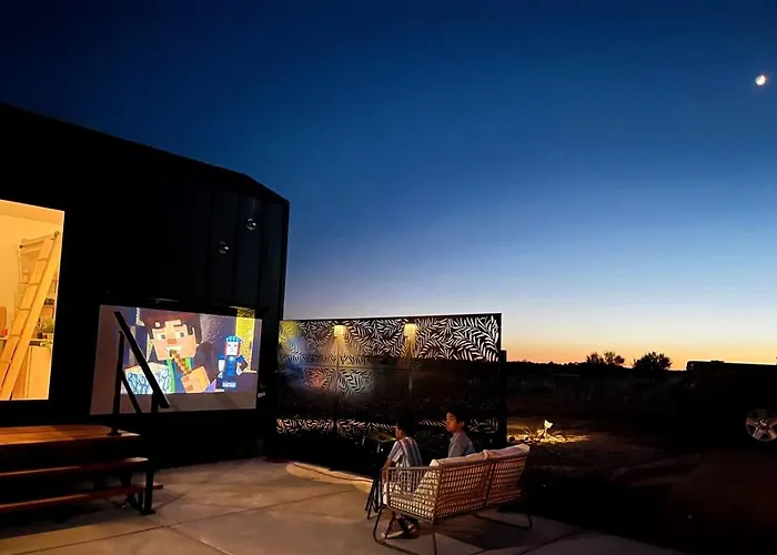 Luxury Tiny House With Private Hot Tub Access At The Grand Canyon