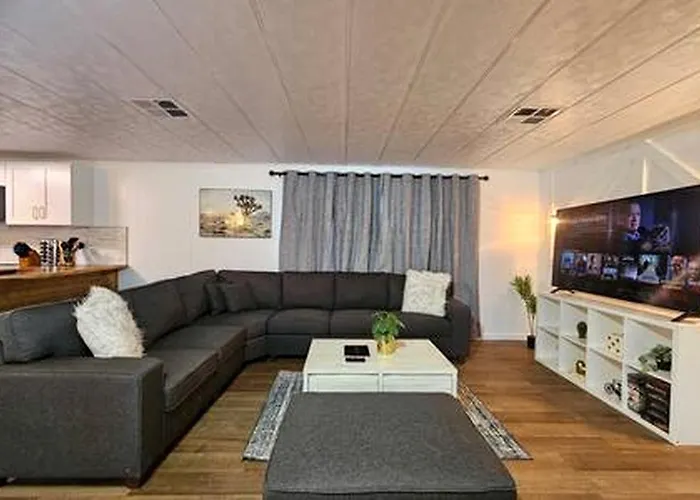 Stunning Vacation Rental With Foosball And Barbecue In Meadview, Arizona