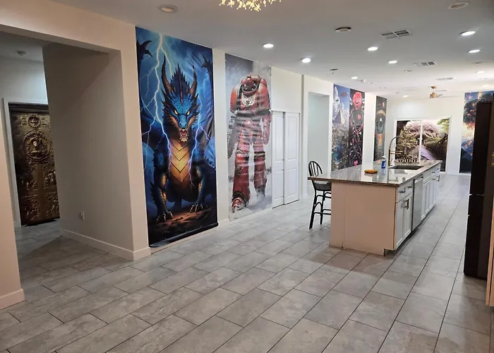 Gallery On 59Th Homestay Not A Hotel
