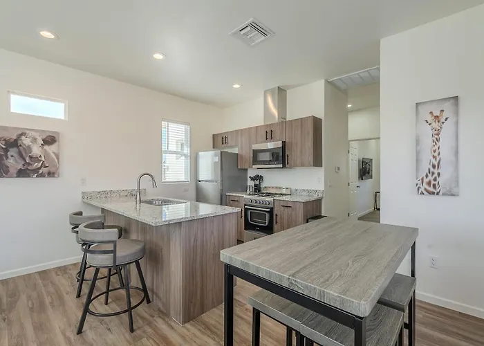 Modern Updated Central Bungalow